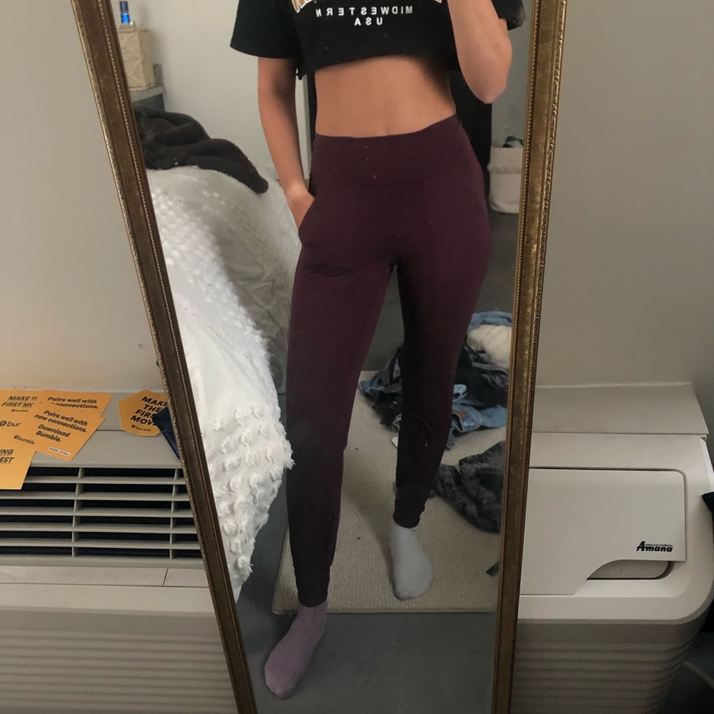 lulu lemon maroon align joggers